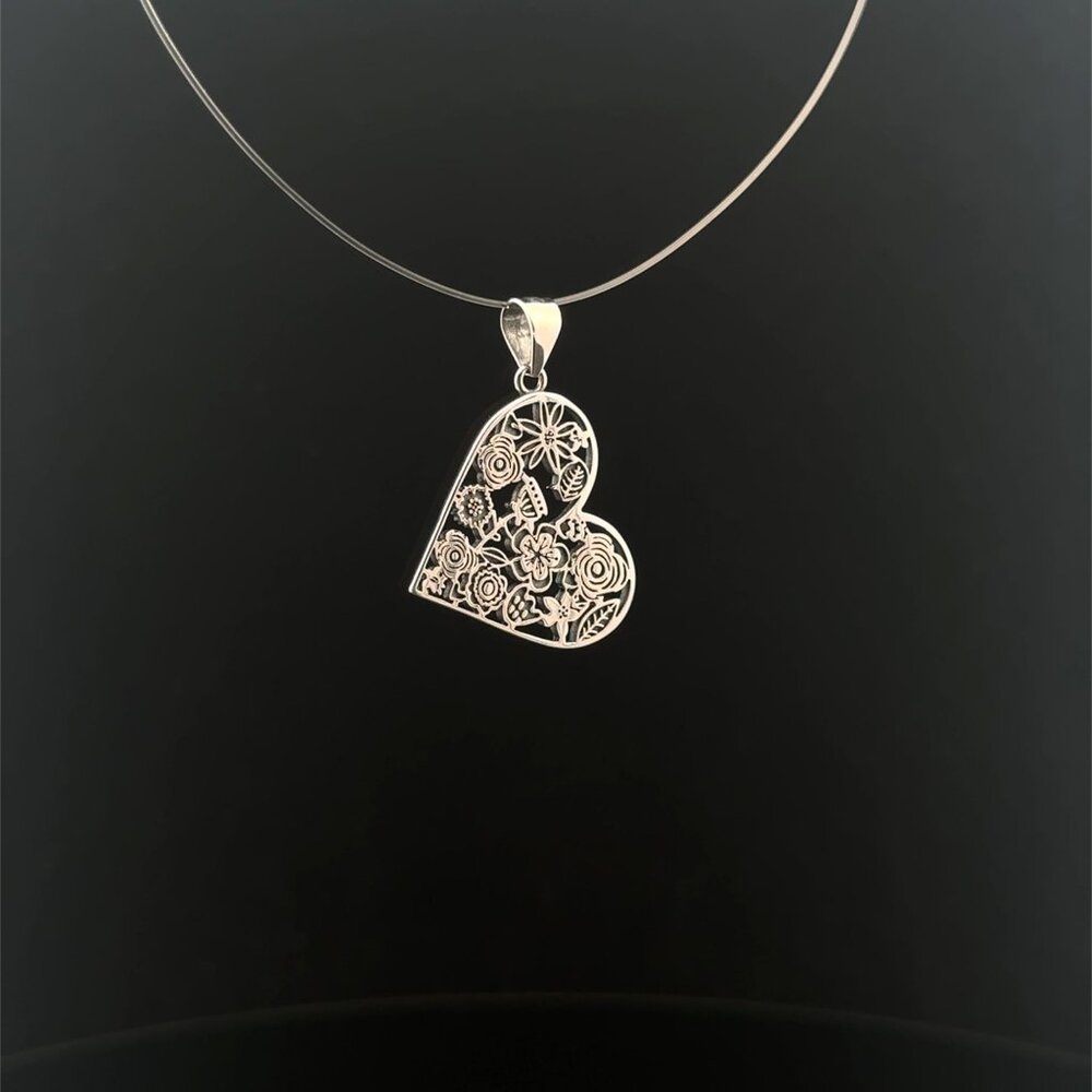 925 Sterling Silver Pendant Heart Flower - Picture 1 of 7